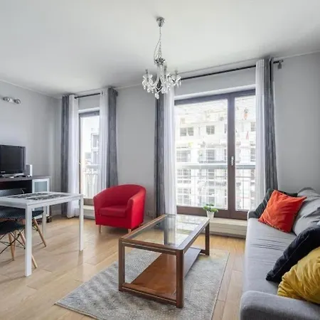 Urbannestgroup & Sz 7/20 Gdańsk